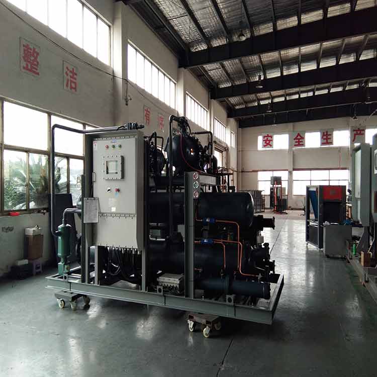 制藥業用復疊式螺桿防爆復疊冷凍機組